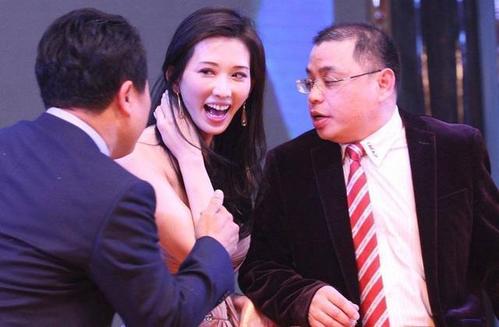 澳门6合开奖结果和吴京的车又翻了与吴京车子