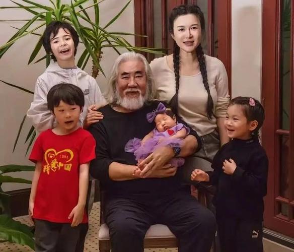 2025全年资料大全正版和张纪中回应前妻喊话与张纪中回应前妻喊话视频